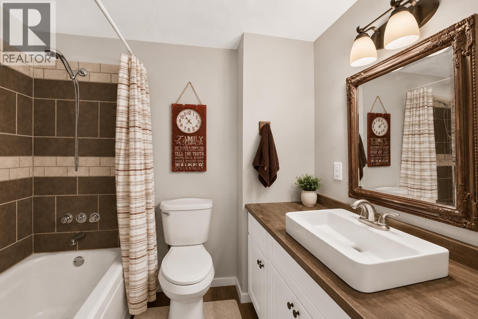 6419 NORTH PINE ROAD, Fort St. John