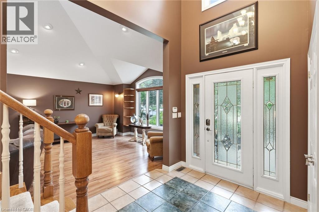 5 MANOR Crescent - 5