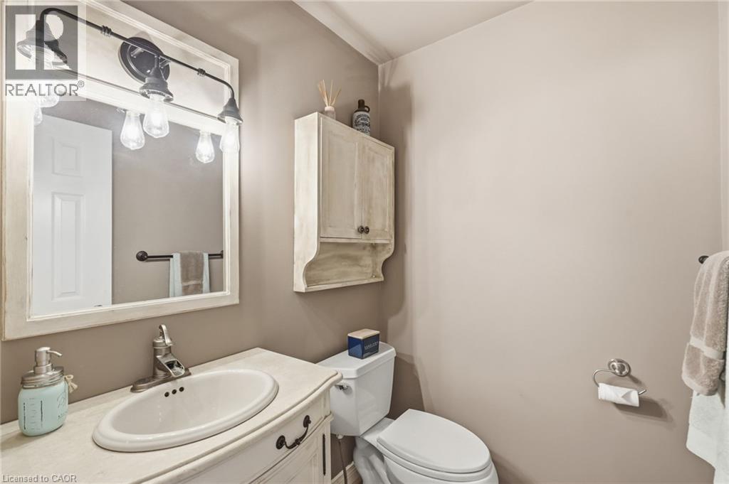5 MANOR Crescent - 18