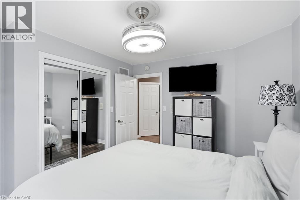 5 MANOR Crescent - 22
