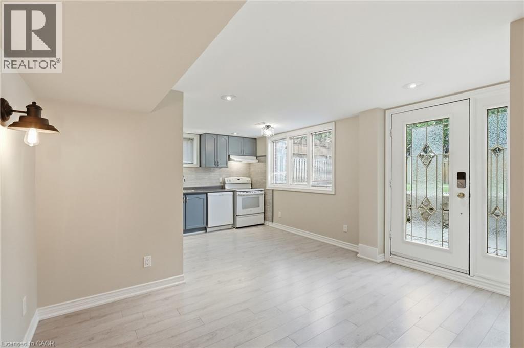 5 MANOR Crescent - Image 26