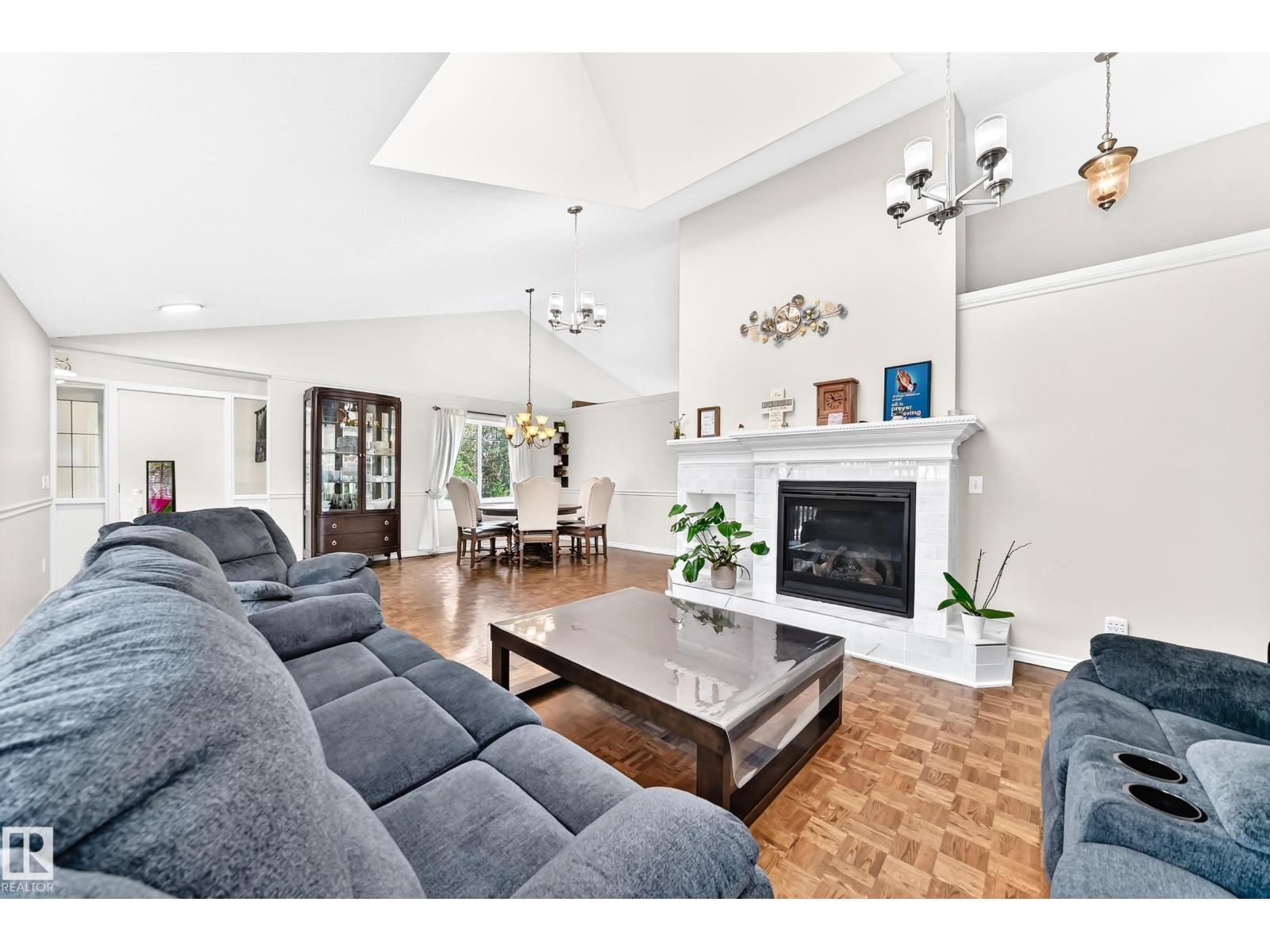 #122 51313 RGE ROAD 231 - 22