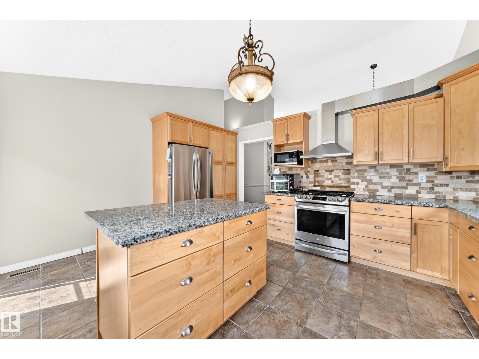 #122 51313 RGE ROAD 231 - 36