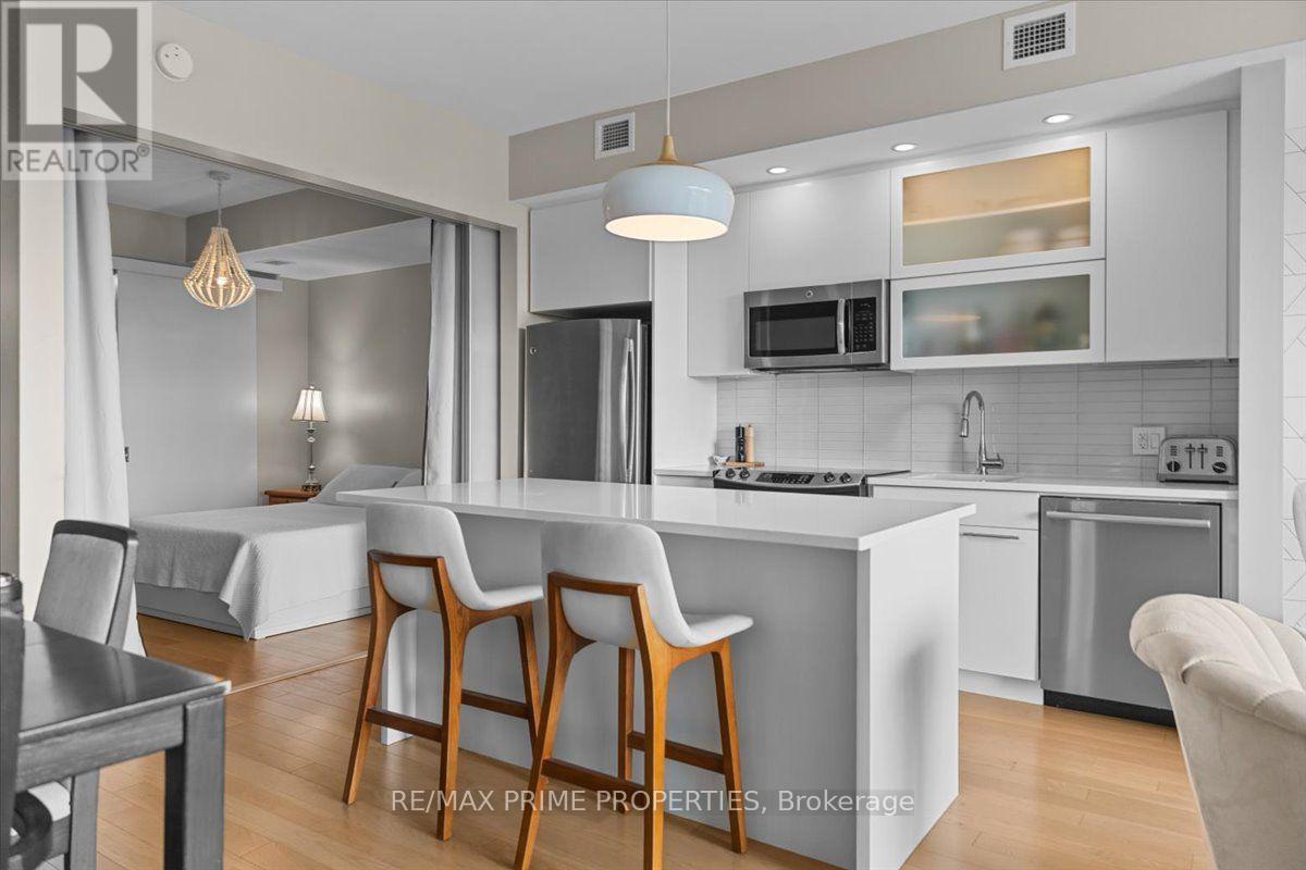 2 Bed, 2 Bath House for Sale in Ottawa – 606 – 98 RICHMOND ROAD, Ottawa – MLS# X13617582 - Image 10