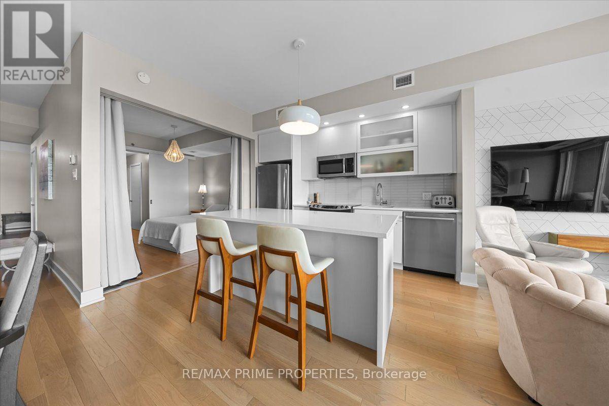 2 Bed, 2 Bath House for Sale in Ottawa – 606 – 98 RICHMOND ROAD, Ottawa – MLS# X13617582 - Image 9