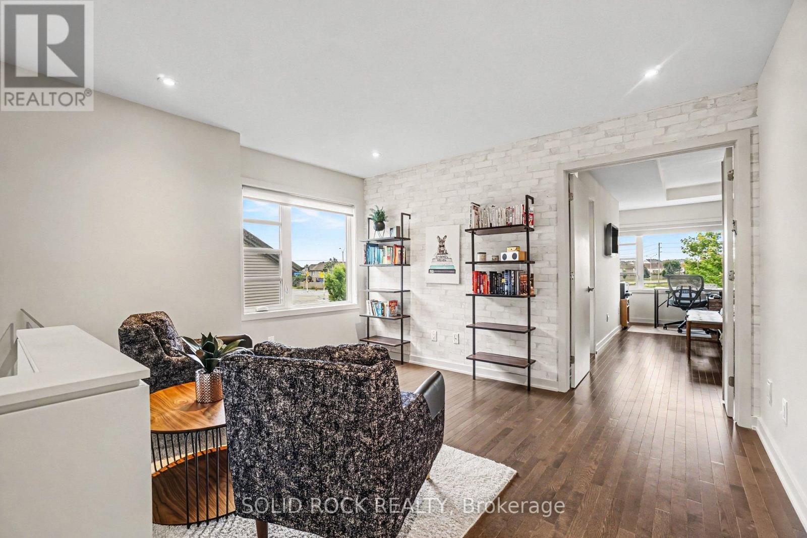 114 LARIMAR CIRCLE - Image 11