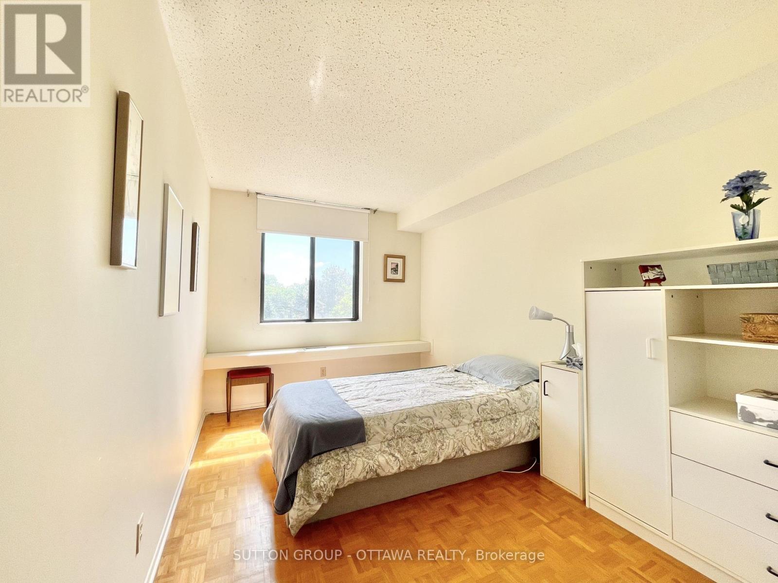 #810 2871 RICHMOND ROAD - 13
