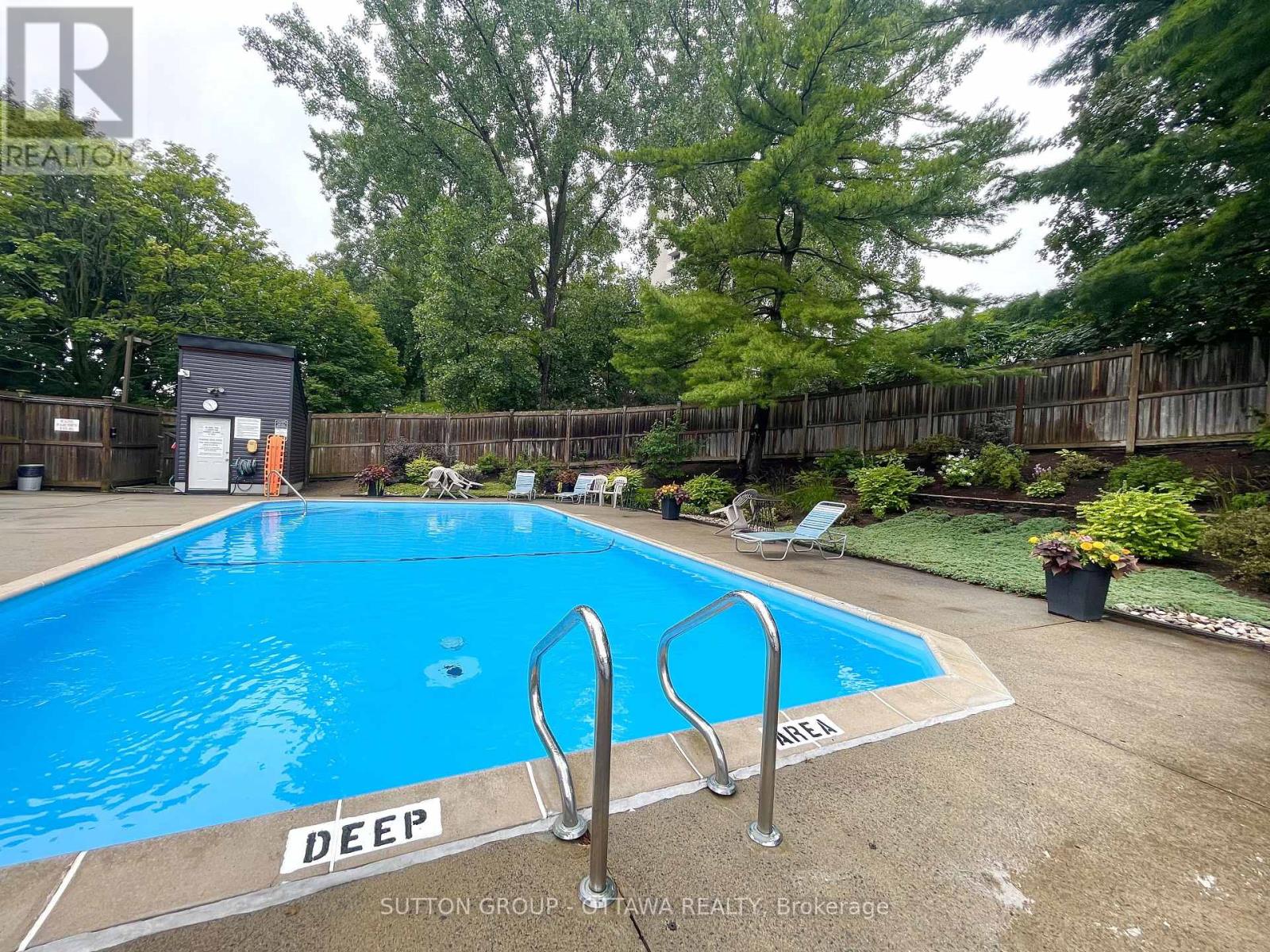 #810 2871 RICHMOND ROAD - 29