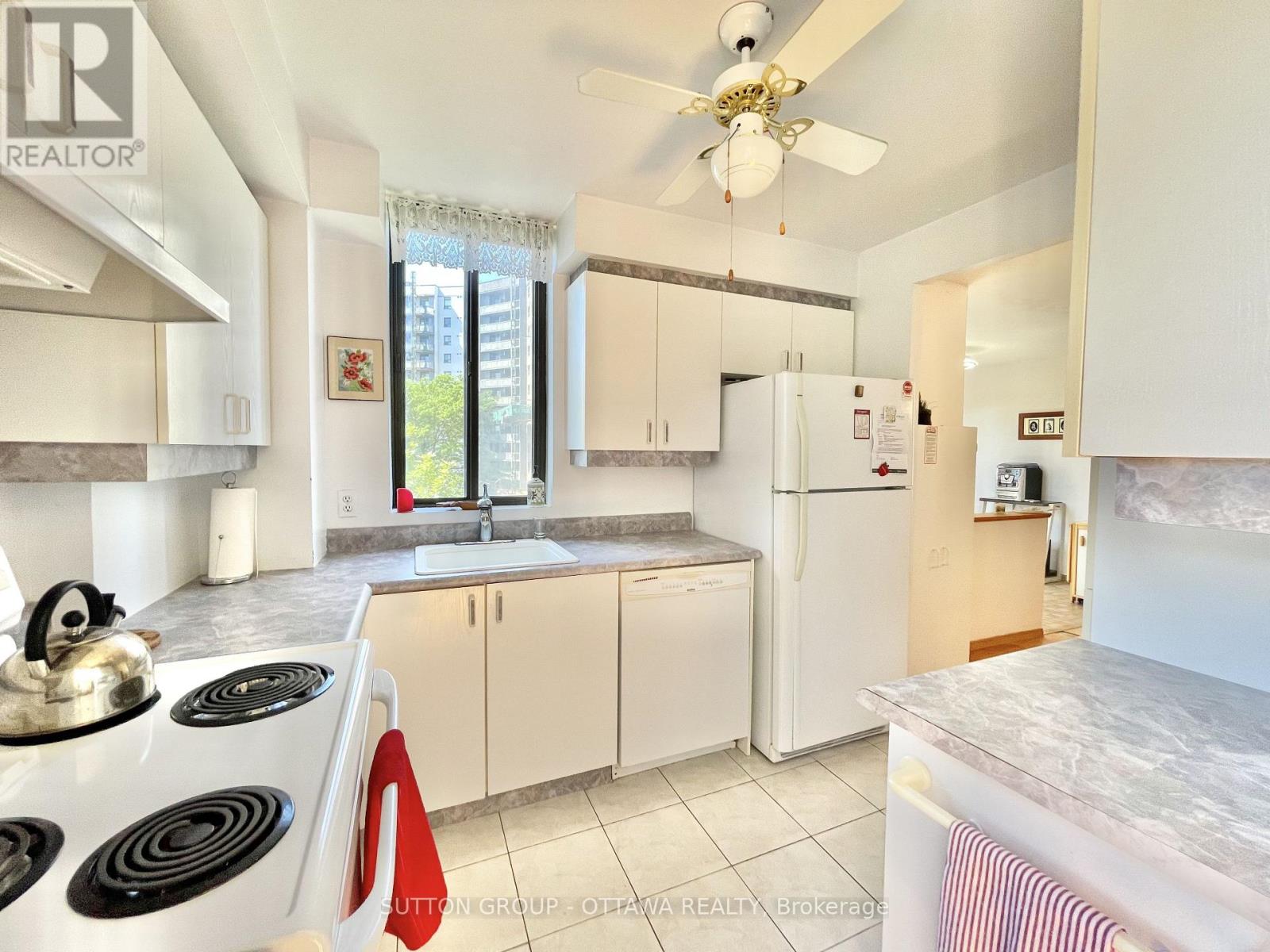 #810 2871 RICHMOND ROAD - 9