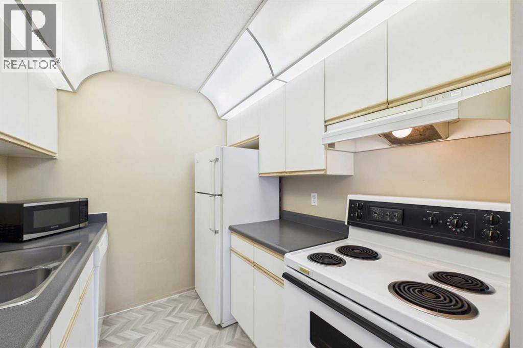 #416 21 Dover Point SE - 15
