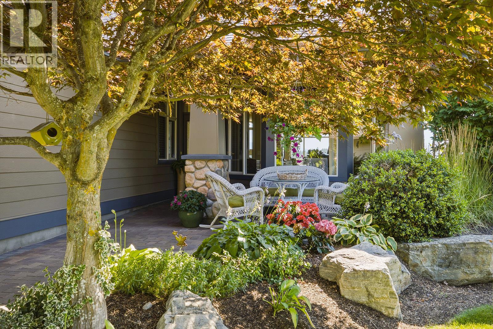 10 3800 Gallaghers Pinnacle Way, Kelowna