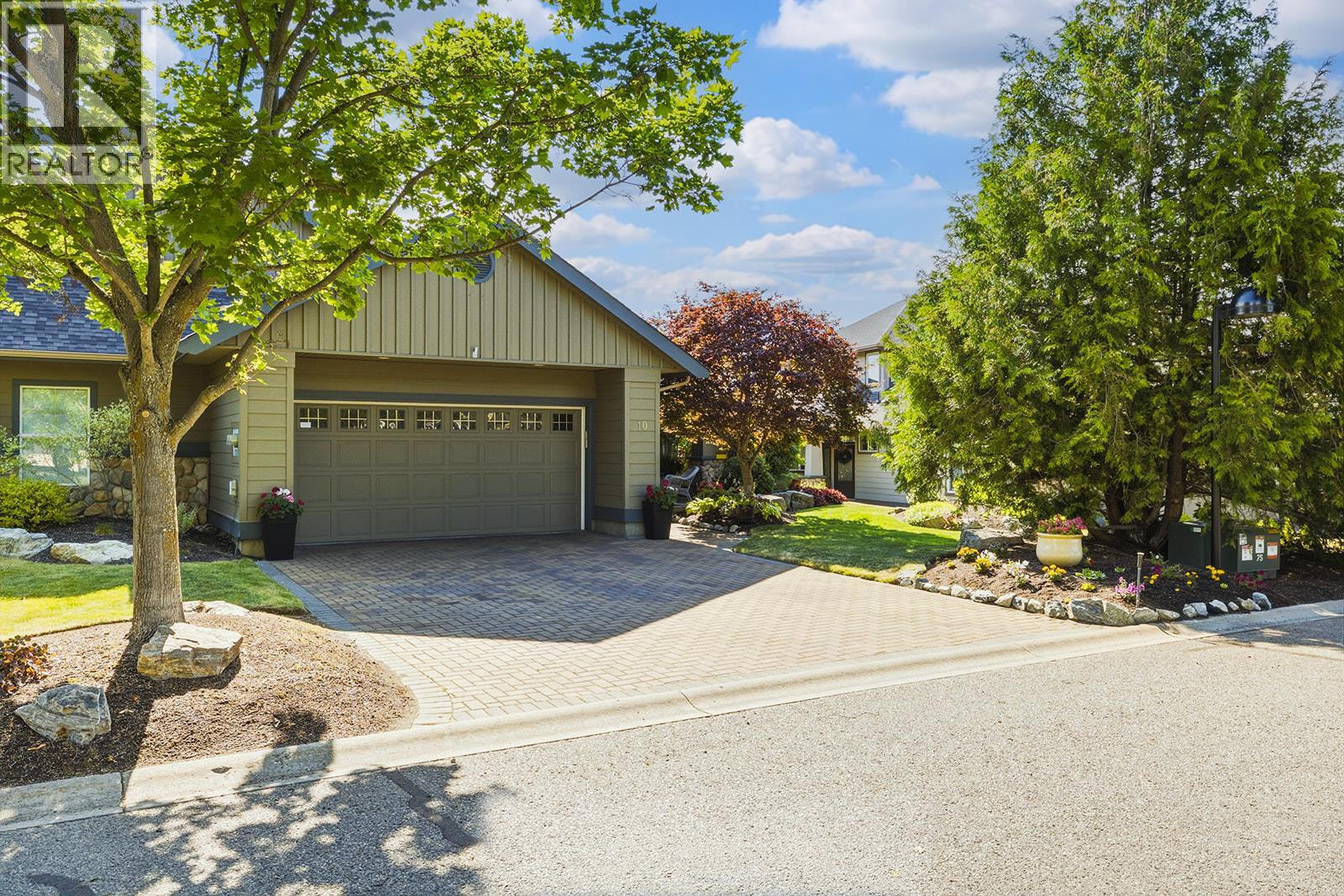 10 3800 Gallaghers Pinnacle Way, Kelowna