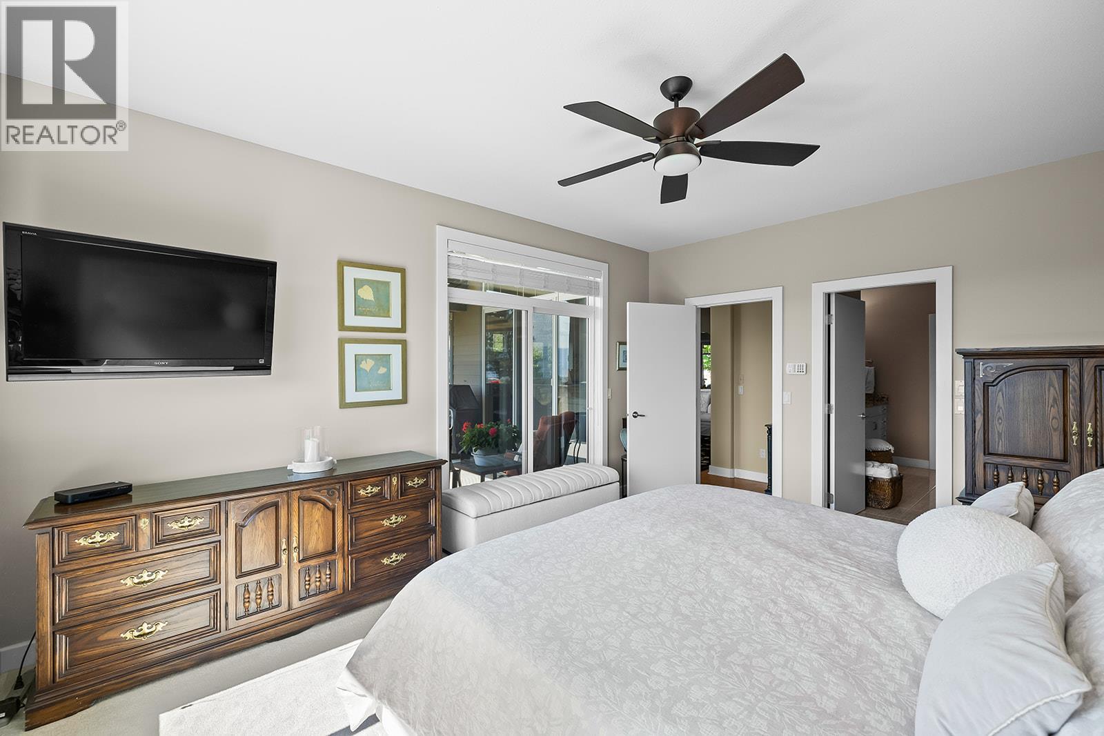 10 3800 Gallaghers Pinnacle Way, Kelowna