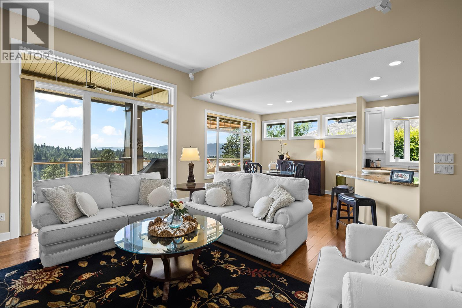 10 3800 Gallaghers Pinnacle Way, Kelowna
