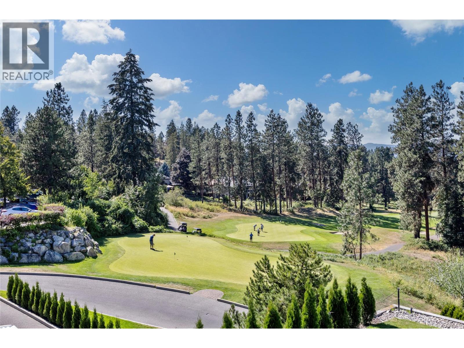 10 3800 Gallaghers Pinnacle Way, Kelowna