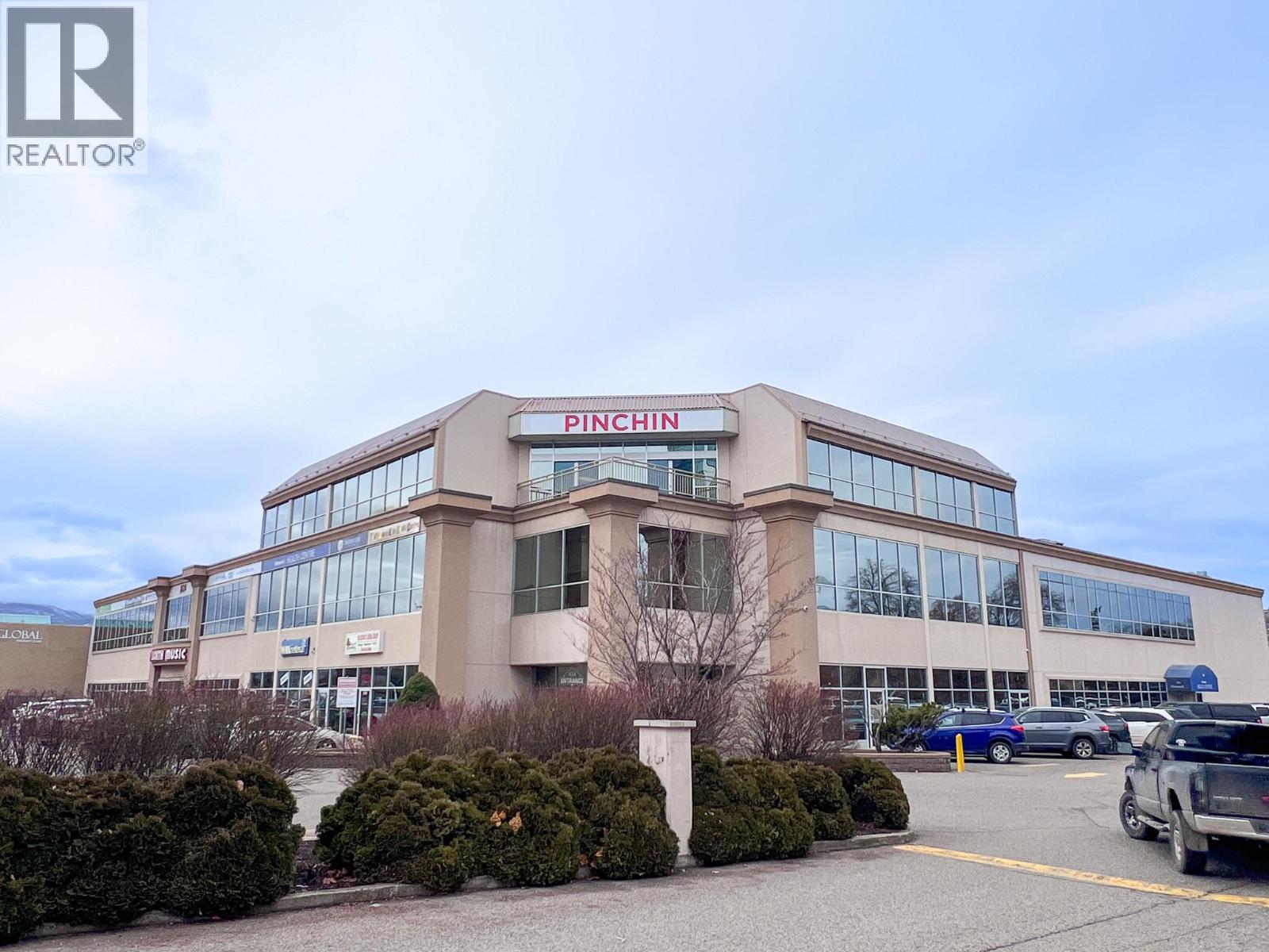 212 1634 Harvey Avenue, Kelowna