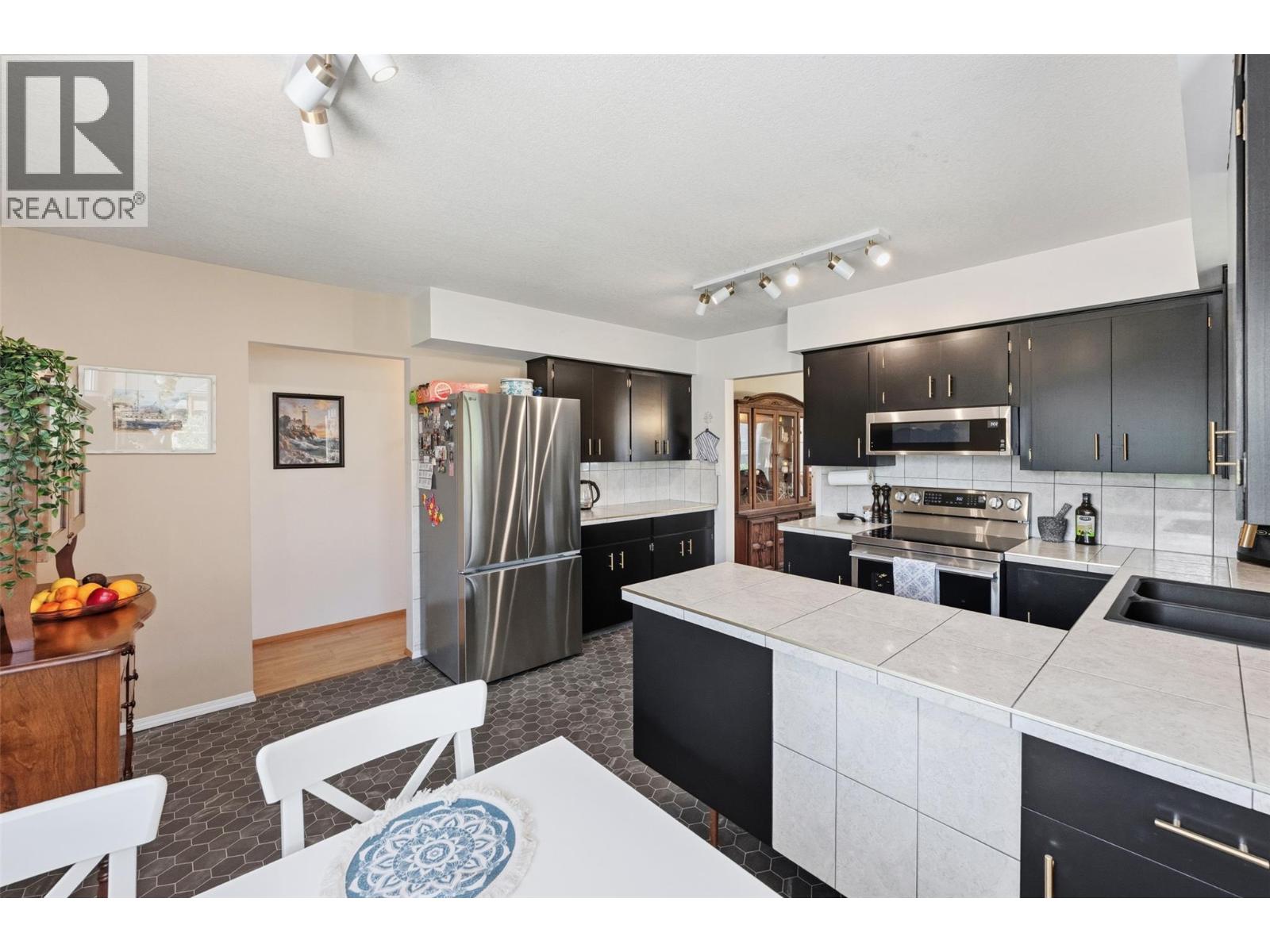 8405 87th Street - 55