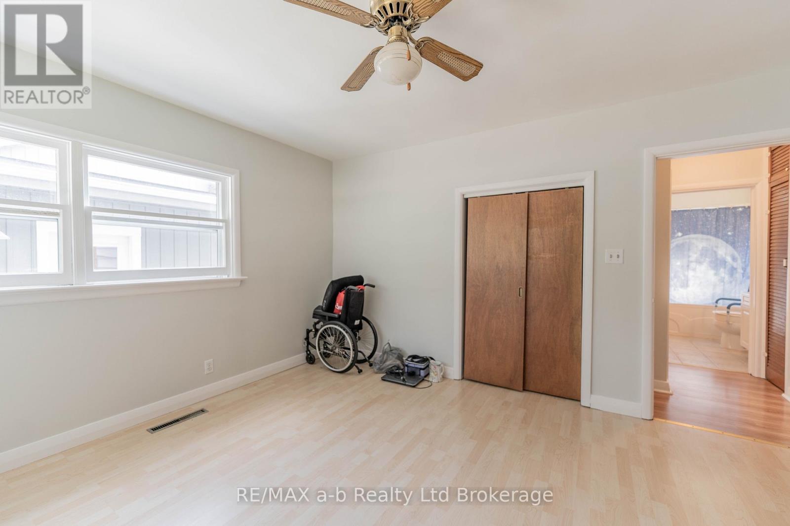 13 PARKSIDE DRIVE - 13