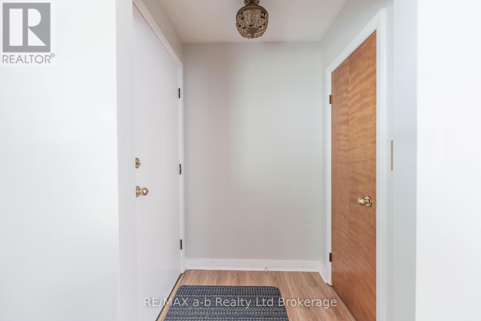13 PARKSIDE DRIVE - 4