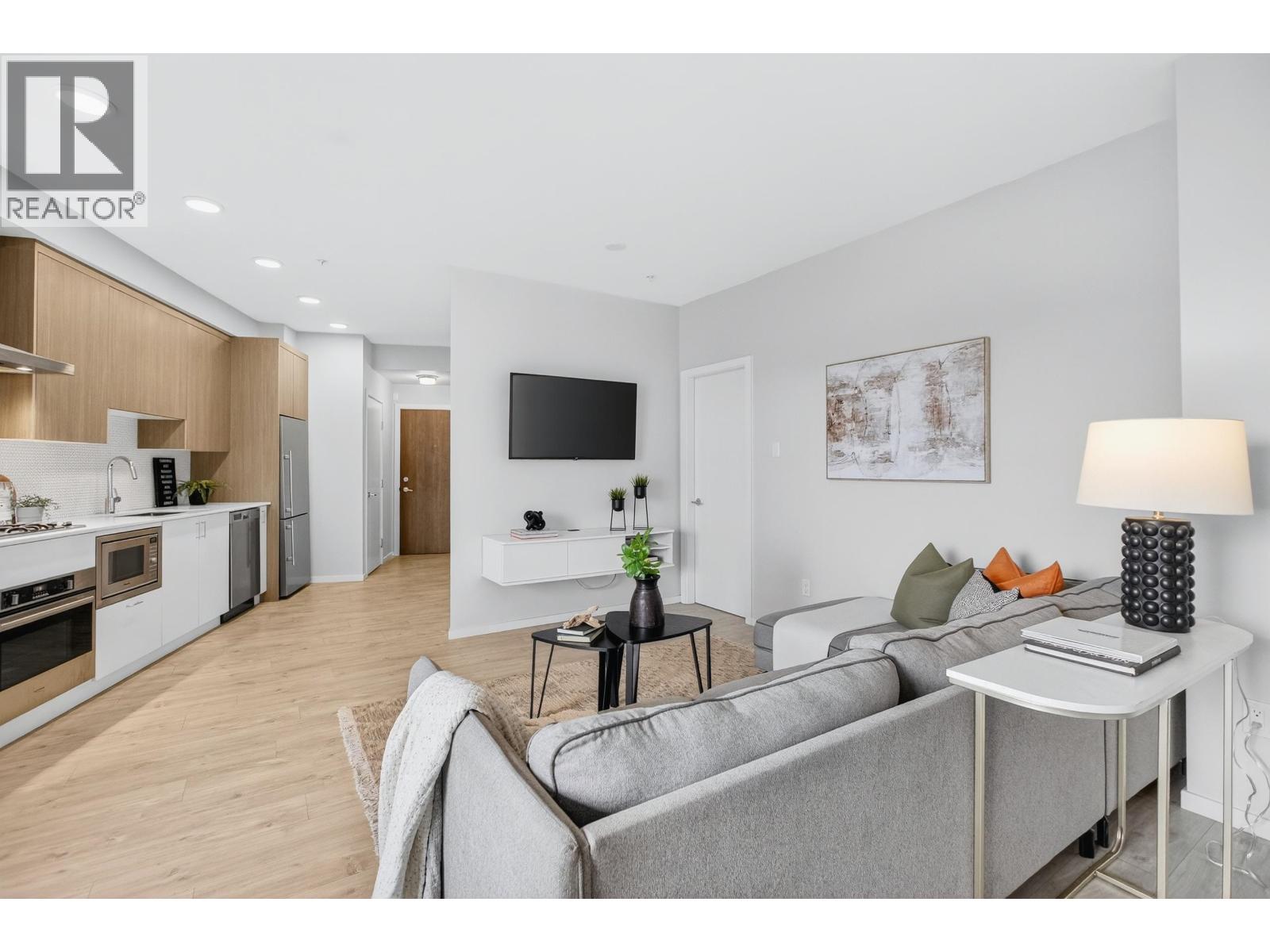 2 Bed, 2 Bath Apartment for Sale in Burnaby – 215 6283 KINGSWAY AVENUE, Burnaby – MLS# R3150900 - Image 6