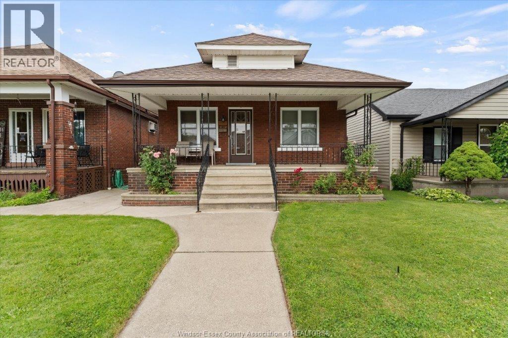 1663 ELSMERE - 1