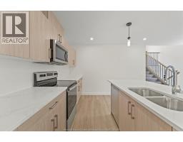 3pc Ensuite bath - 2457 Front Road, Lasalle, ON N9J2C5 Photo 7