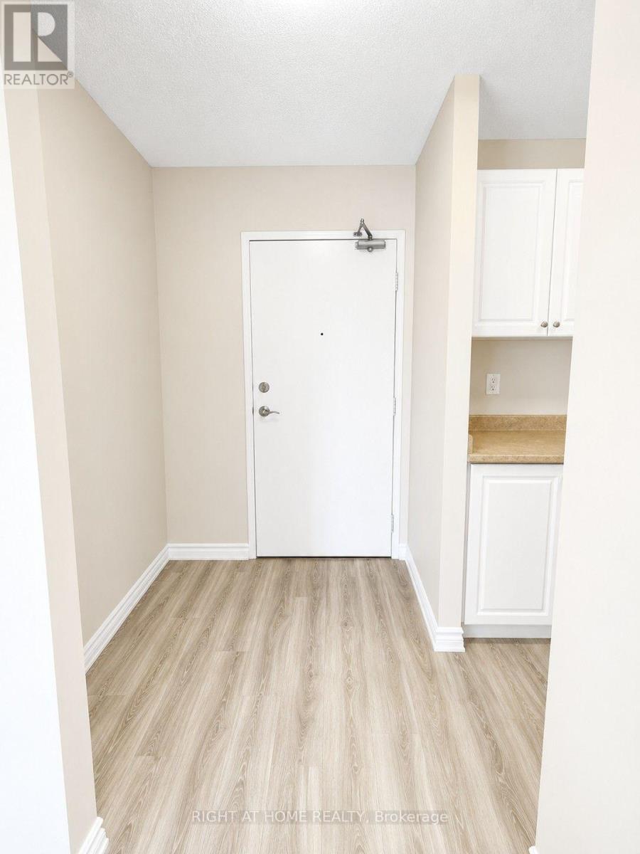 #307 1584 ERNEST AVENUE - 1