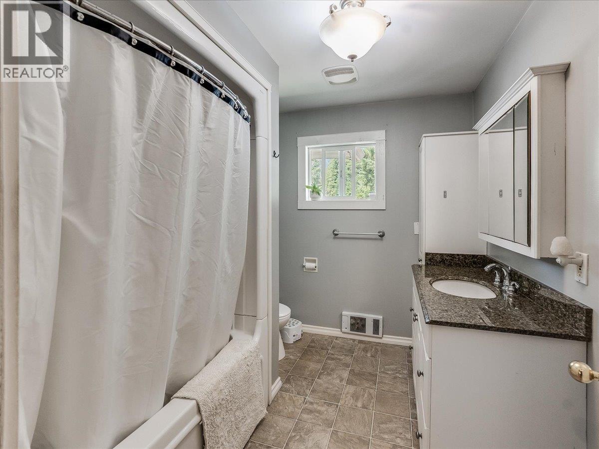 2451 Cunningham Road - 31