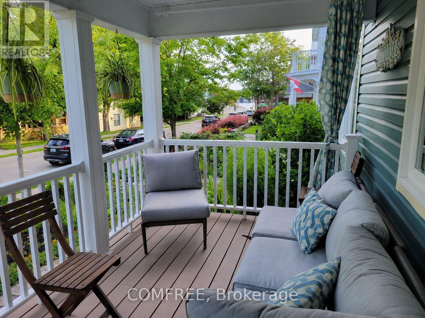 136 JOHN STREET - 3