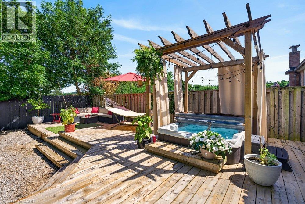 102 BIRCHLAWN Drive - 2
