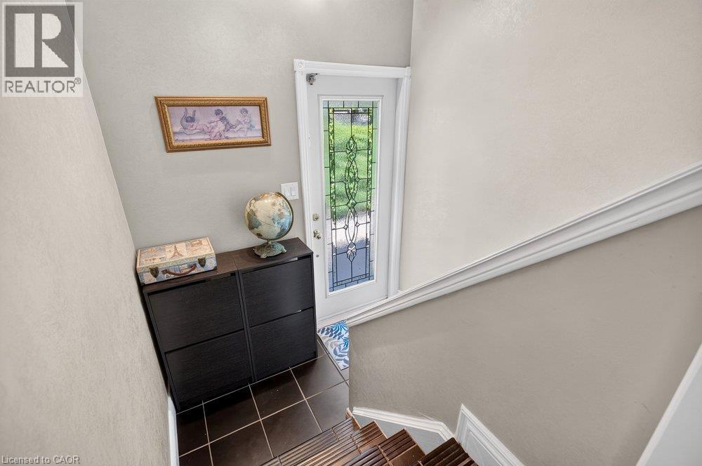 102 BIRCHLAWN Drive - Image 30