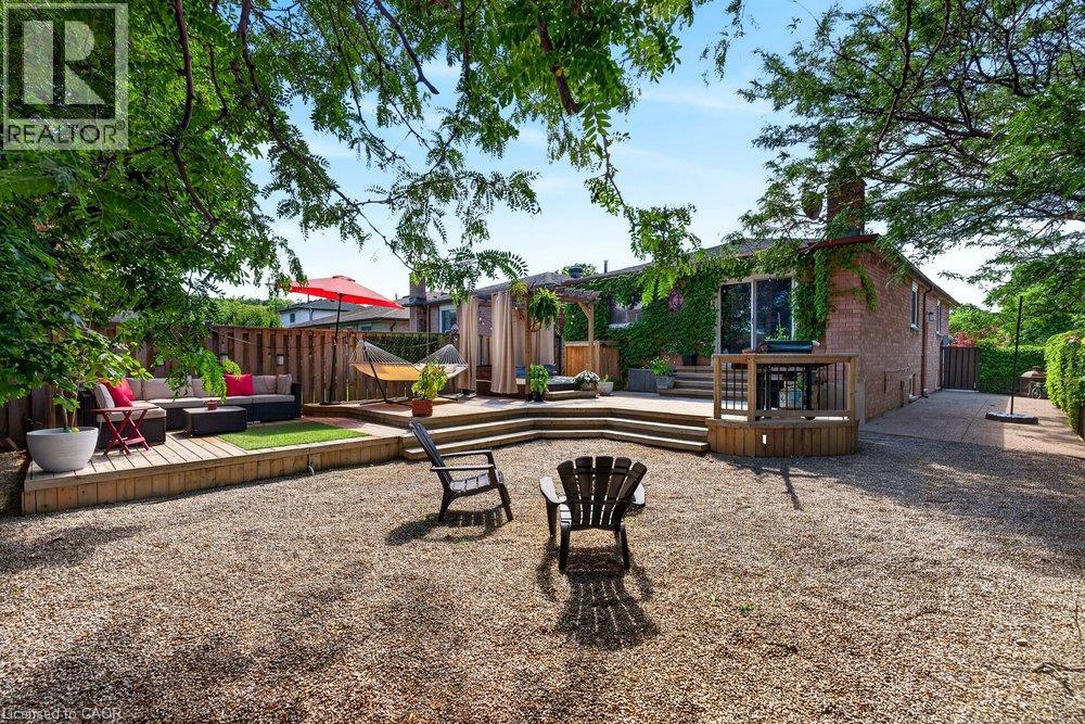 102 BIRCHLAWN Drive - Image 42