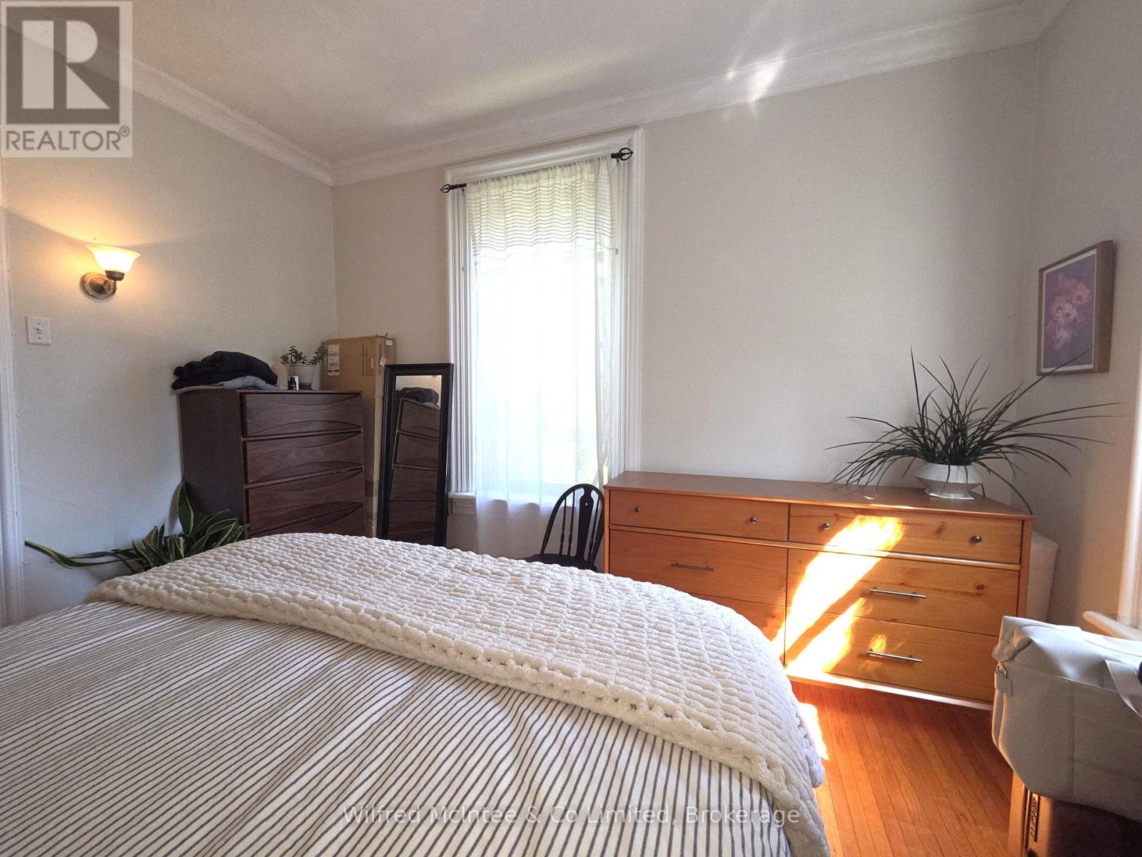 467 GREEN STREET - Image 14