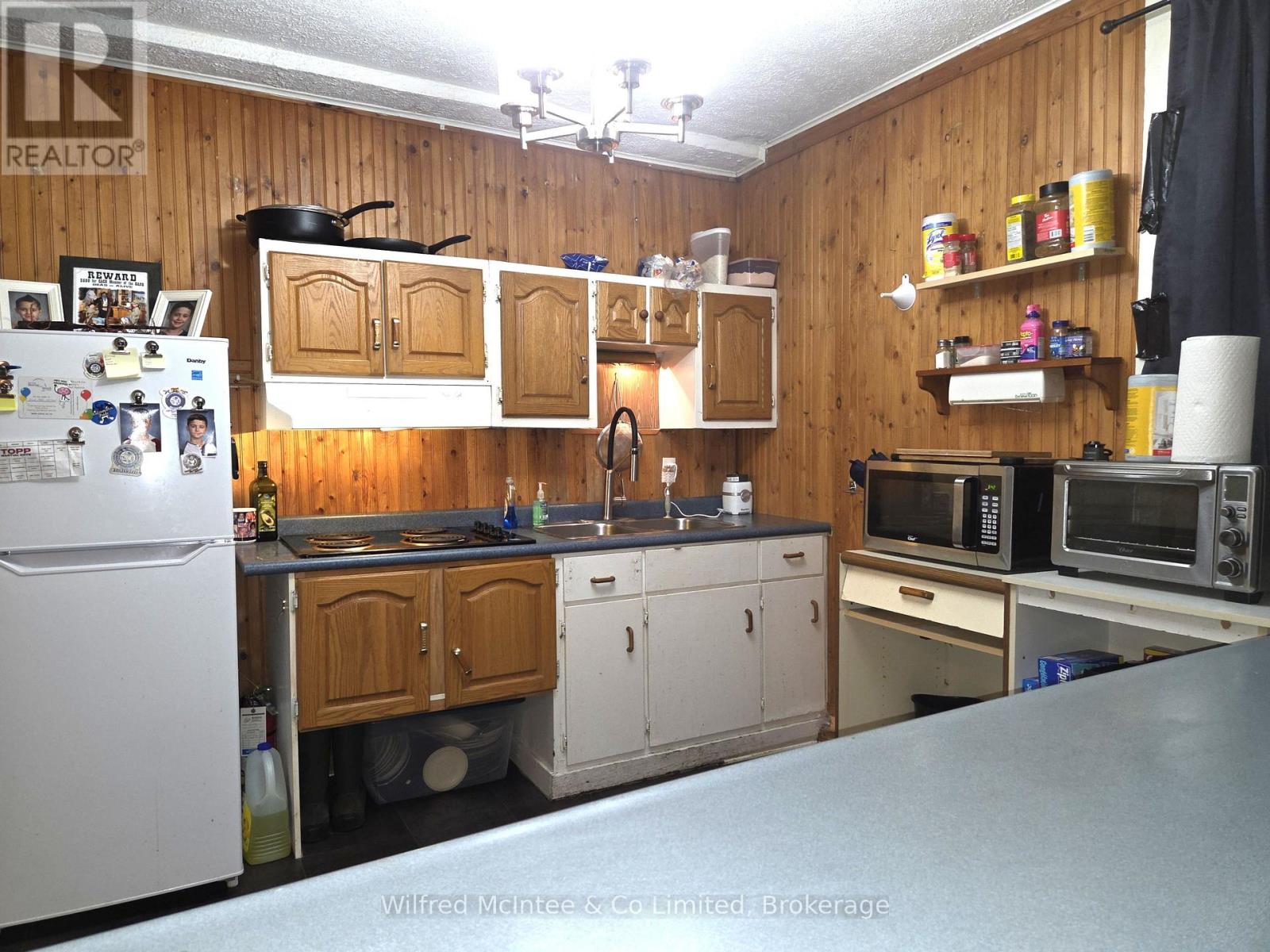 467 GREEN STREET - 25