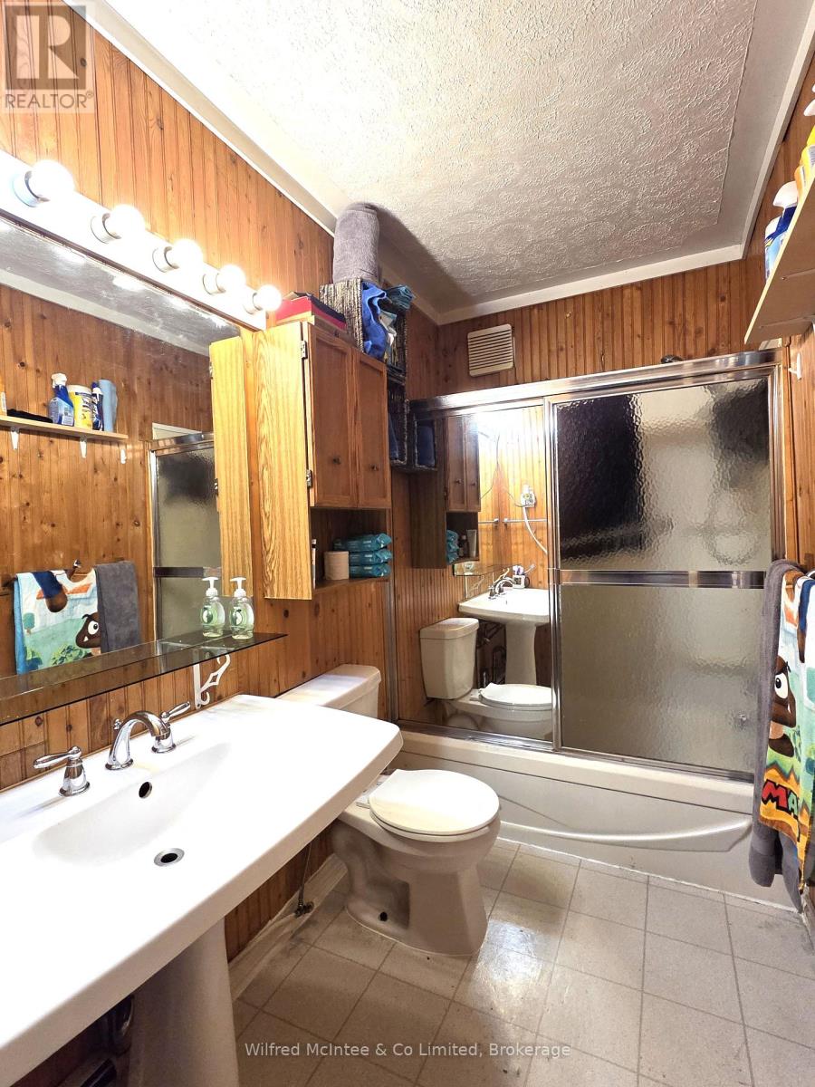 467 GREEN STREET - 27