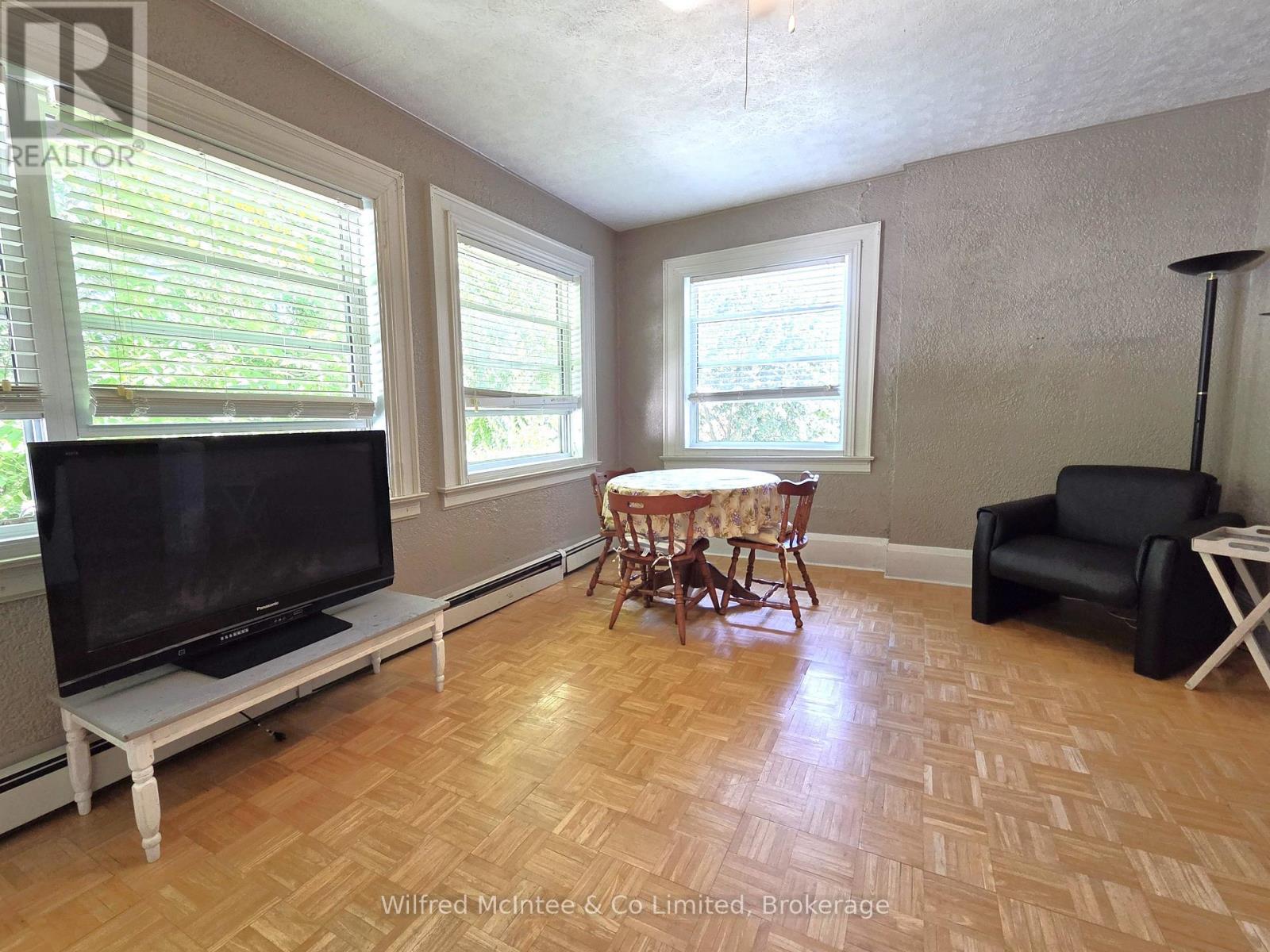 467 GREEN STREET - 8