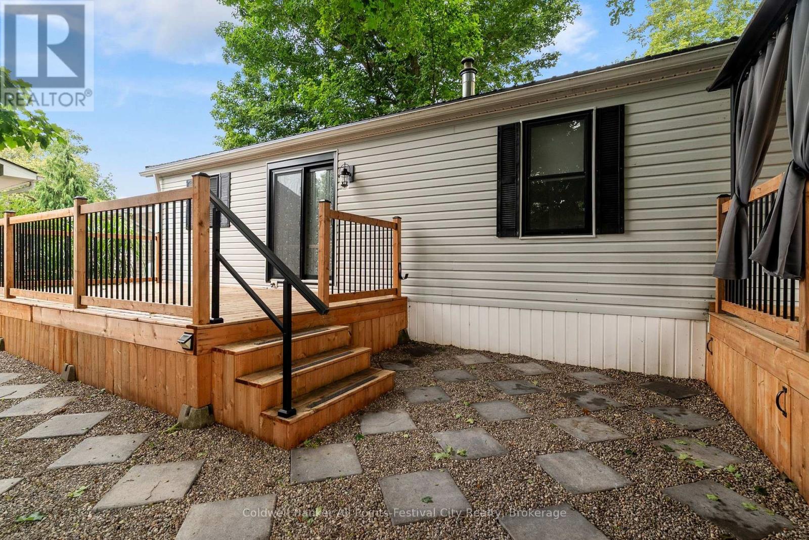 71 CHEROKEE LANE - Image 33