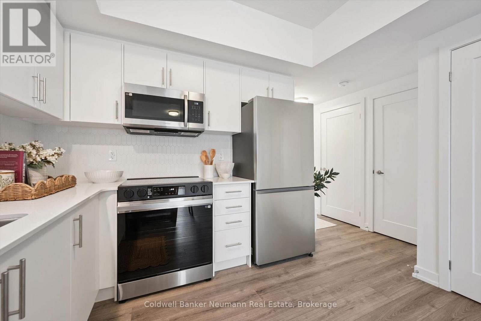 #78 940 ST. DAVID STREET N - Image 8