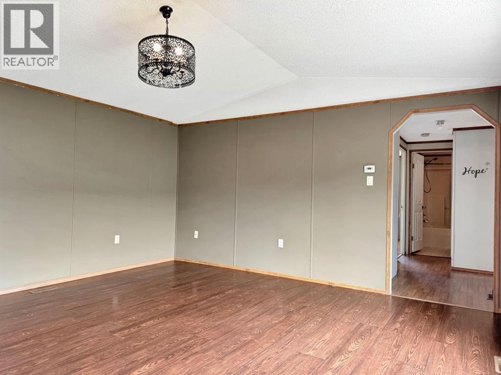212 Mawdsley Crescent - Image 6