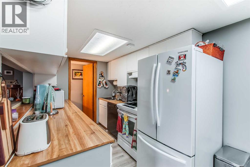 643 5 Street SE - 18