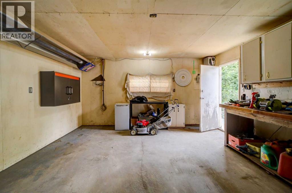 518 10 Street N - Image 47