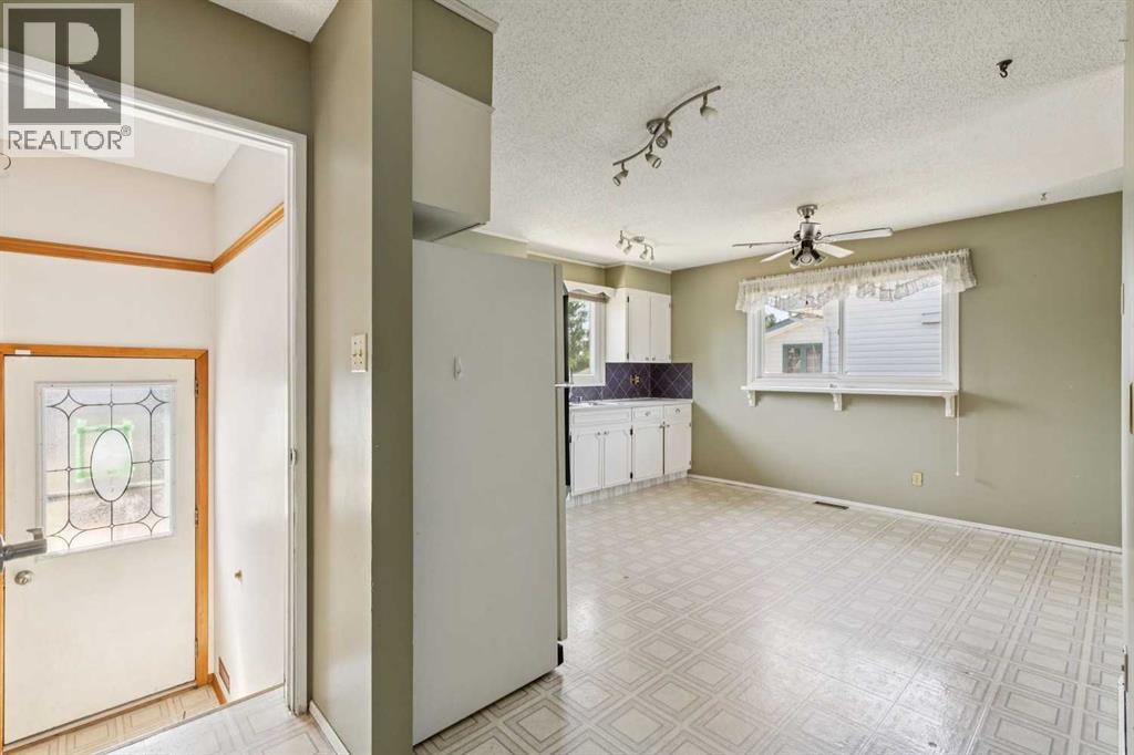 126 Thistle Way - 9