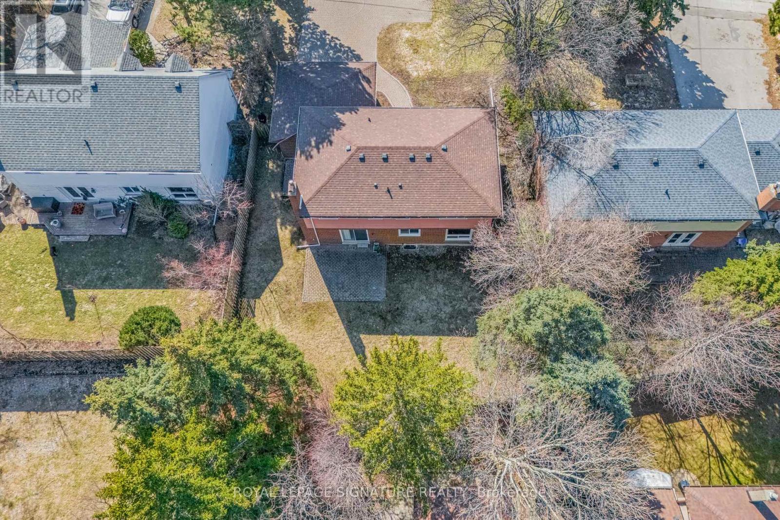 3161 BAYVIEW AVENUE - 24