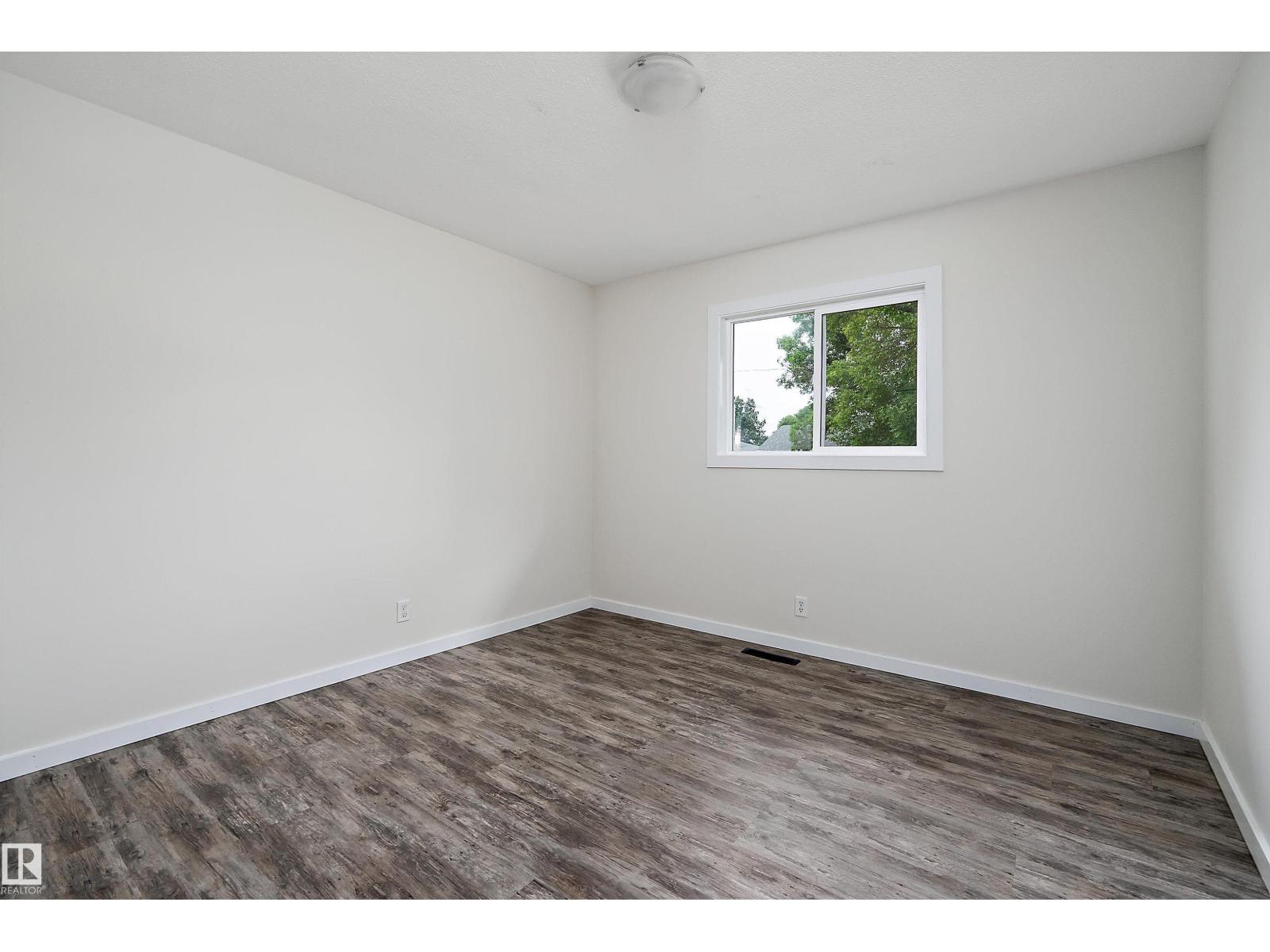 4728 48 AV - Image 20