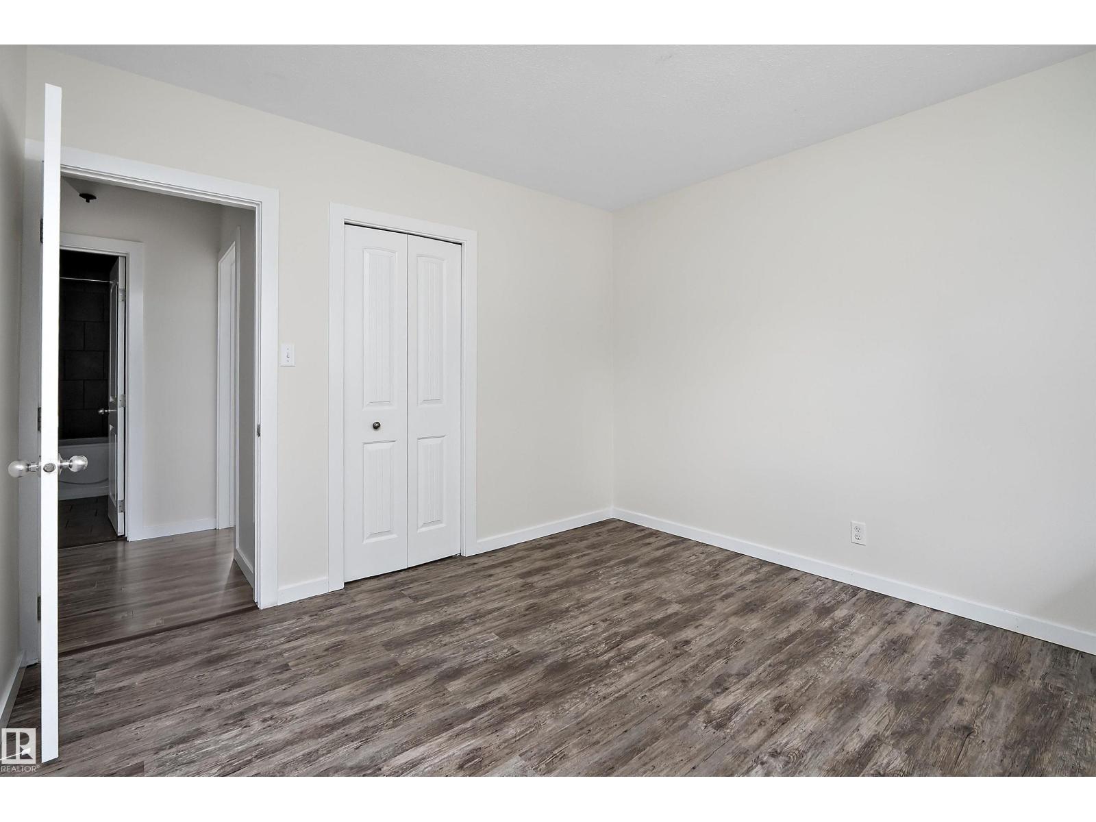 4728 48 AV - Image 22