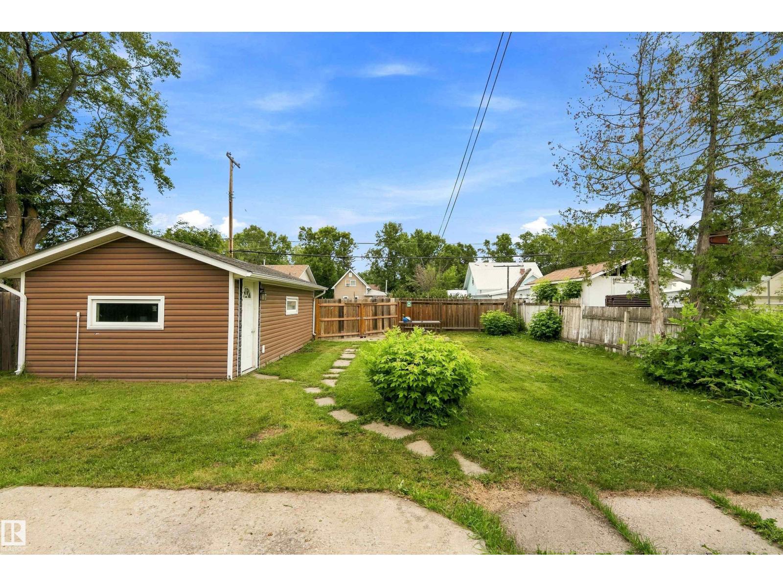 4728 48 AV - Image 38
