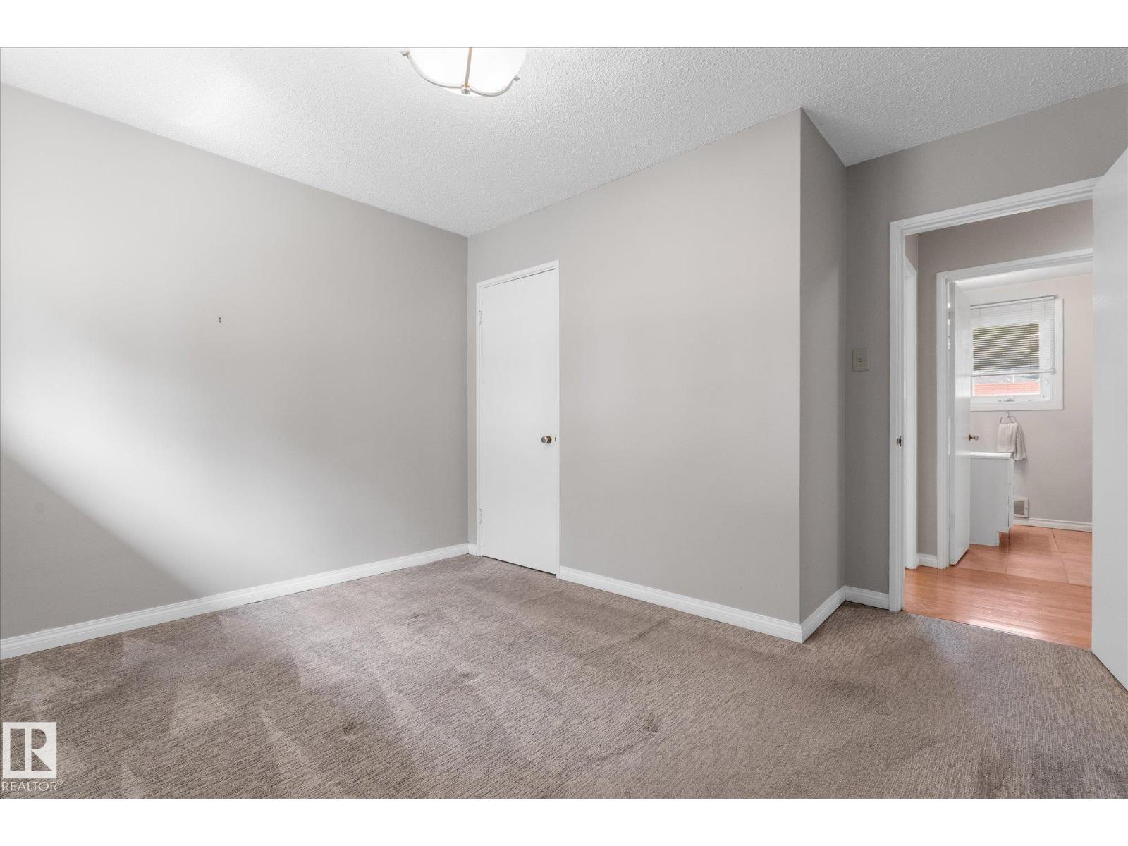 9219 148 ST NW - 17
