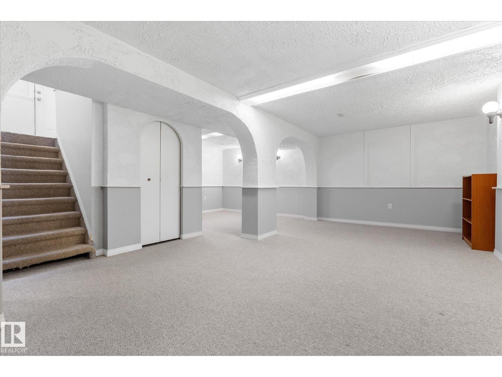 9219 148 ST NW - 25