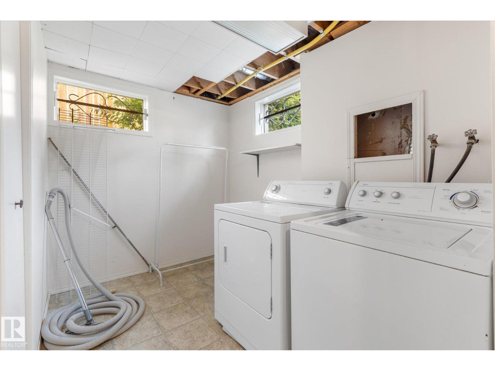 9219 148 ST NW - 33