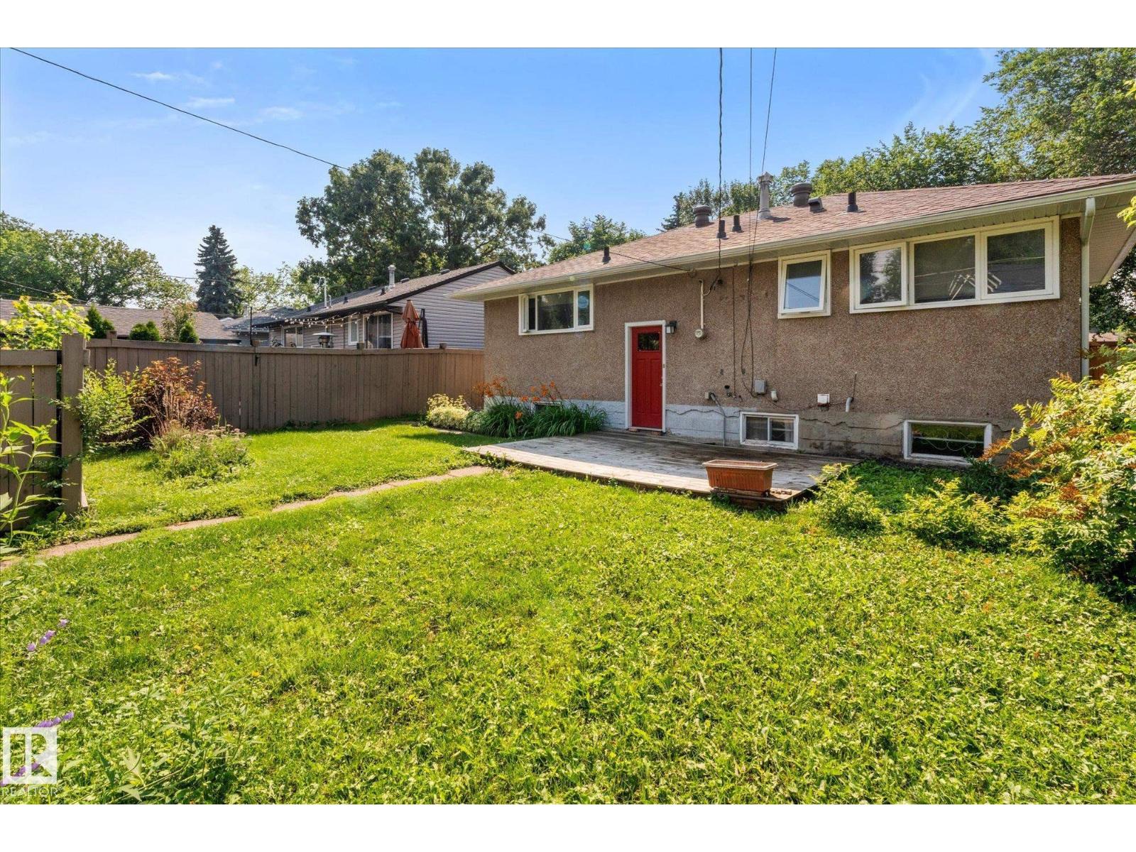 9219 148 ST NW - 38
